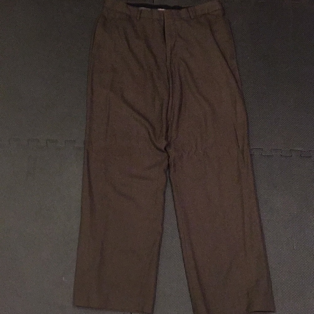 Men’s van heusen dress pants 34 x 32